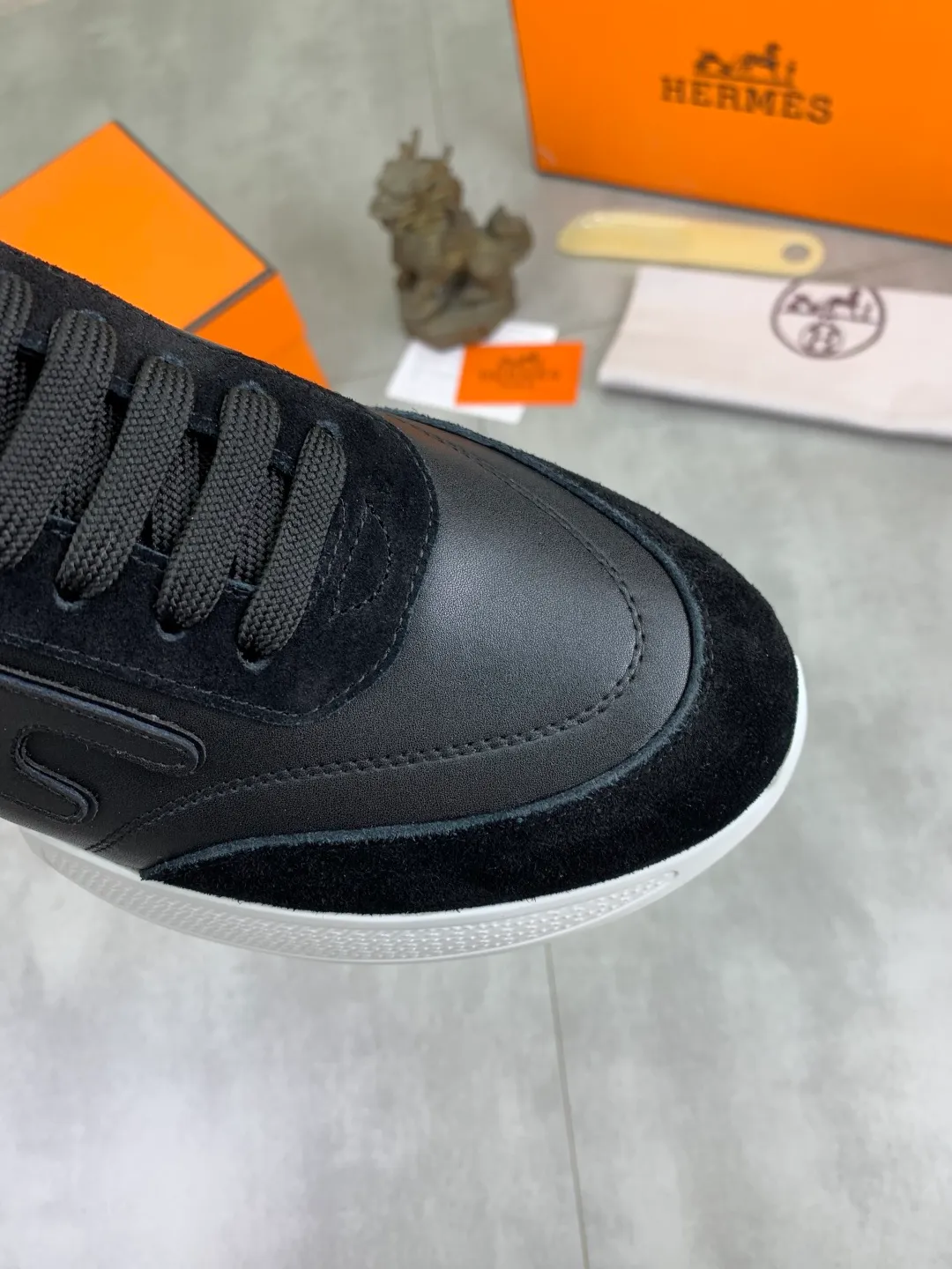 Men's shoes 💰P460 new style [HERMES] Hermès - High-end quality original order - Upper: 🔝 Napa calfskin, sewn brand 'H' totem - Inner: water-dyed cowhide - Outsole: ultra-light TPU foam; molded outsole - Ultra-high quality control·Fine workmanship: highlighted (high-end·luxury·grade) -Size: 38-44 (45 can be customized)·